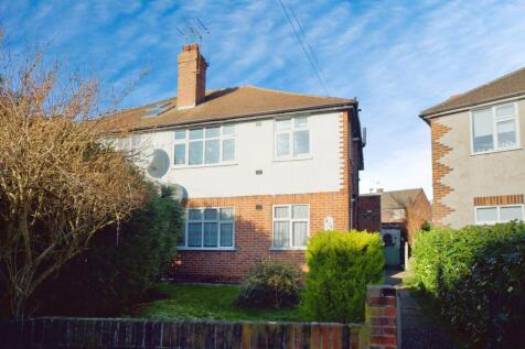 2 bedroom maisonette for sale