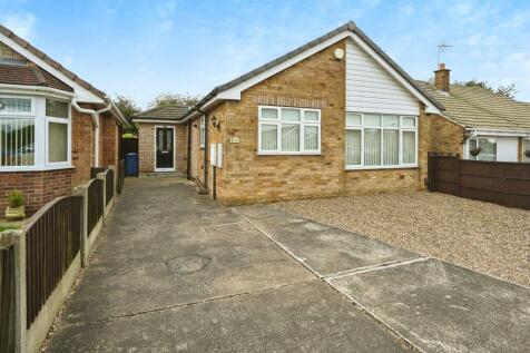 2 bedroom detached bungalow for sale