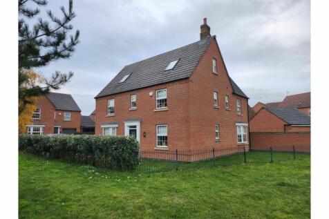 6 bedroom detached house for sale