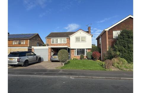 6 bedroom detached house for sale