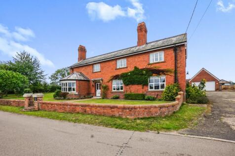 6 bedroom detached house for sale