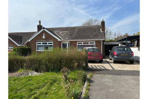 2 bedroom detached bungalow for sale