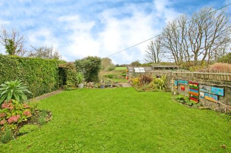 2 bedroom cottage for sale