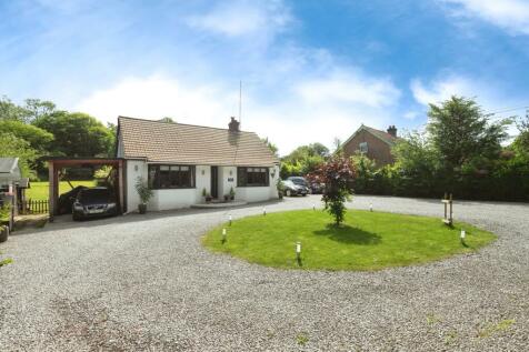 3 bedroom detached bungalow for sale