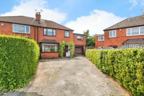 4 bedroom semi-detached house for sale