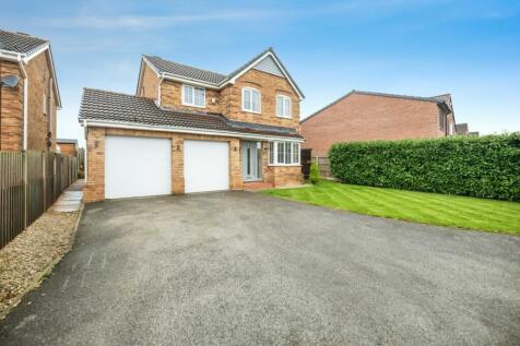 4 bedroom detached house for sale