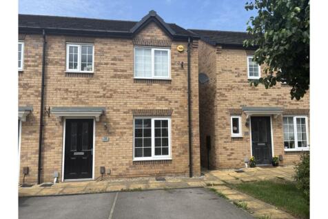 3 bedroom semi-detached house for sale