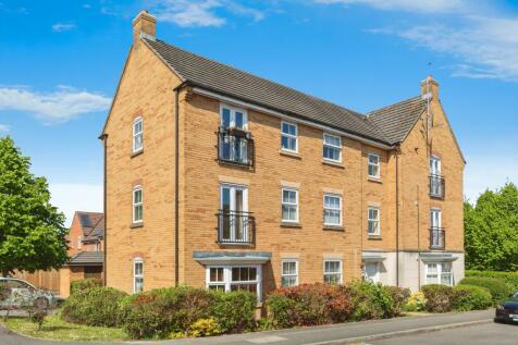 2 bedroom ground floor flat for sale