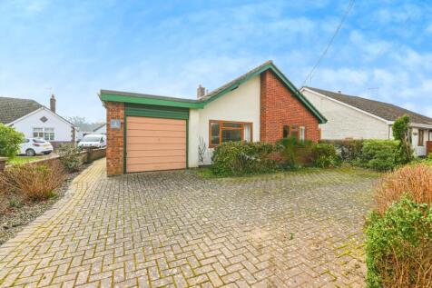 3 bedroom detached bungalow for sale
