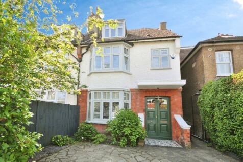 5 bedroom semi-detached house for sale