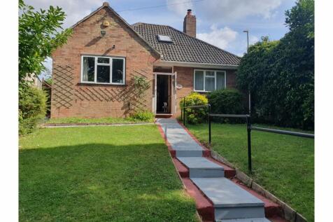 2 bedroom detached bungalow for sale