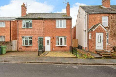 2 bedroom semi-detached house for sale