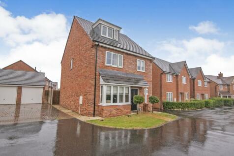 4 bedroom detached house for sale