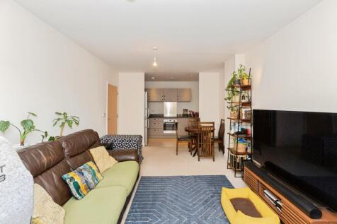 1 bedroom flat for sale