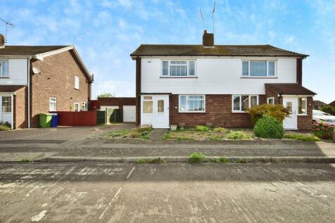 2 bedroom semi-detached house for sale