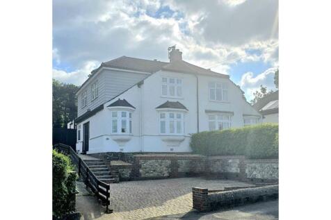 4 bedroom semi-detached house for sale