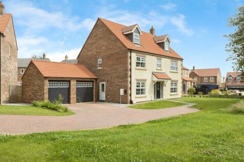 5 bedroom detached house for sale