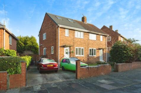 2 bedroom semi-detached house for sale