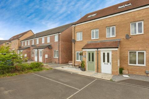 3 bedroom end of terrace house for sale