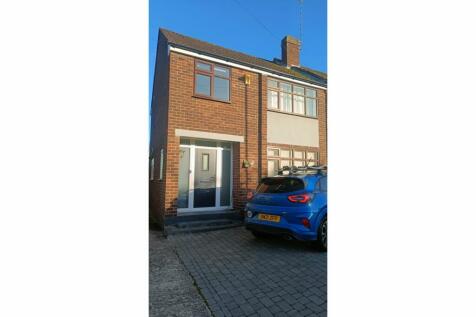 3 bedroom semi-detached house for sale