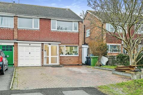 4 bedroom semi-detached house for sale