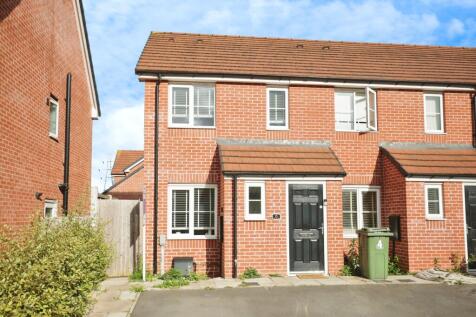 2 bedroom end of terrace house for sale