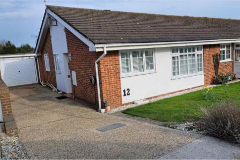 2 bedroom semi-detached bungalow for sale