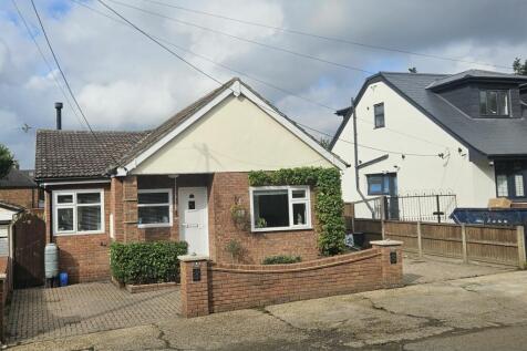 3 bedroom detached bungalow for sale
