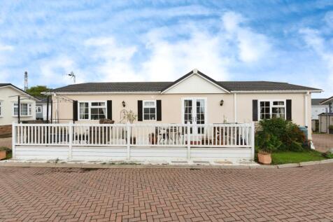 2 bedroom park home for sale