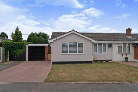 2 bedroom semi-detached bungalow for sale
