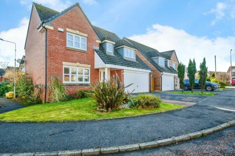 5 bedroom detached house for sale