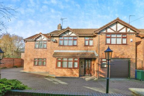 5 bedroom detached house for sale