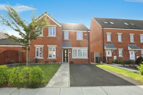 4 bedroom detached house for sale