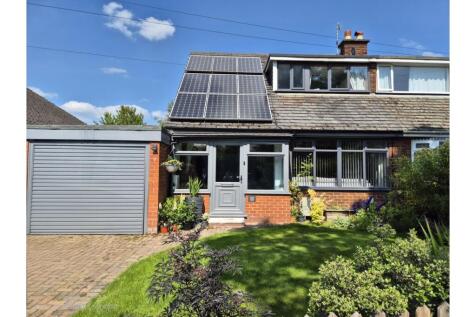 3 bedroom semi-detached bungalow for sale
