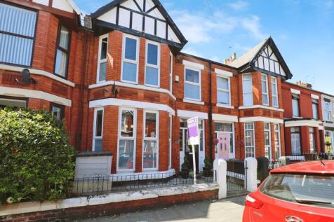 4 bedroom terraced house for sale