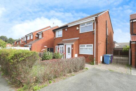2 bedroom semi-detached house for sale