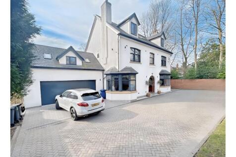 5 bedroom detached house for sale