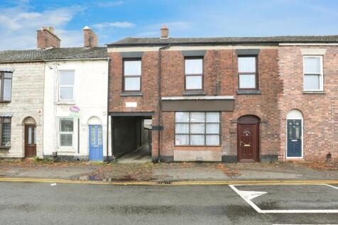 4 bedroom terraced house for sale