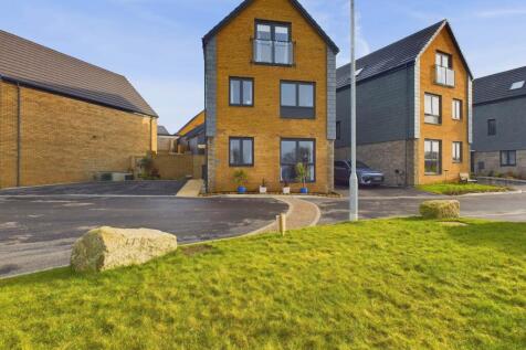 4 bedroom house for sale