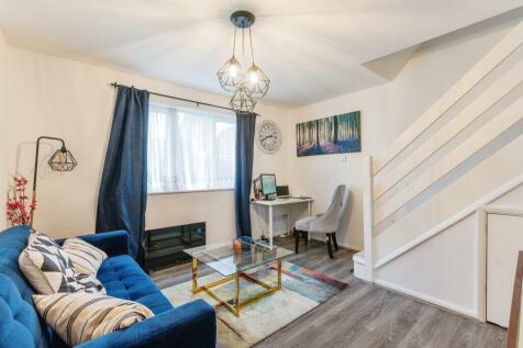 1 bedroom end of terrace house for sale