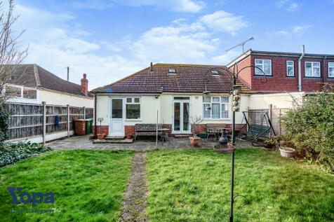 3 bedroom semi-detached bungalow for sale