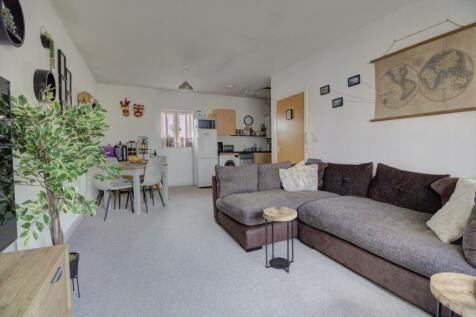 1 bedroom flat for sale