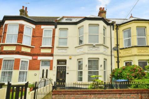 6 bedroom terraced house for sale