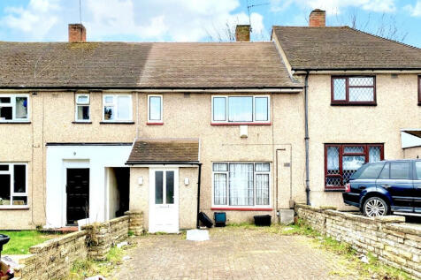 3 bedroom terraced house for sale