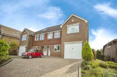 5 bedroom semi-detached house for sale