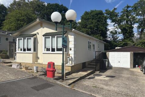 2 bedroom park home for sale