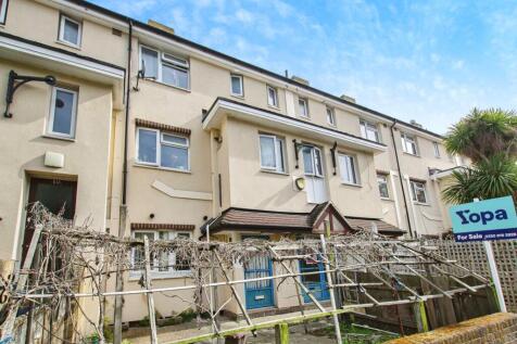 Studio flat for sale