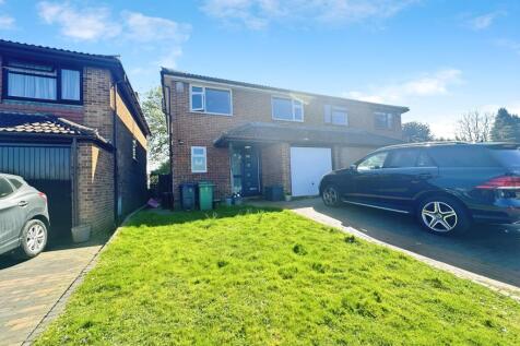 4 bedroom semi-detached house for sale