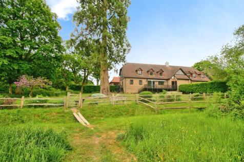 4 bedroom semi-detached house for sale