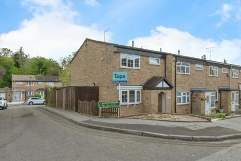 3 bedroom end of terrace house for sale